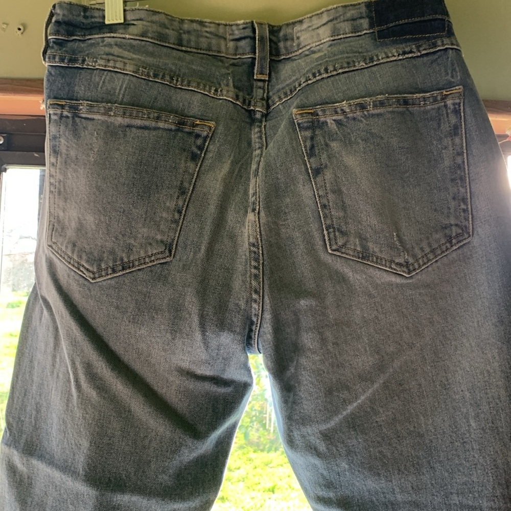 AMO Jeans - Picture 4 of 5